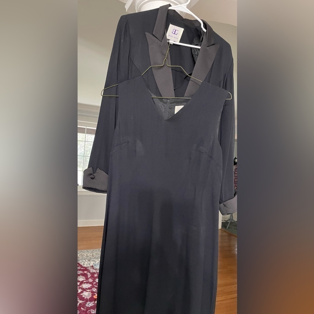 BE Bahar Group.,tow piece Garmet black dress and long Jacket/ Coat women 10